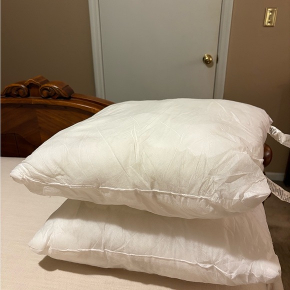 20x20 Pillow inserts - Picture 4 of 5